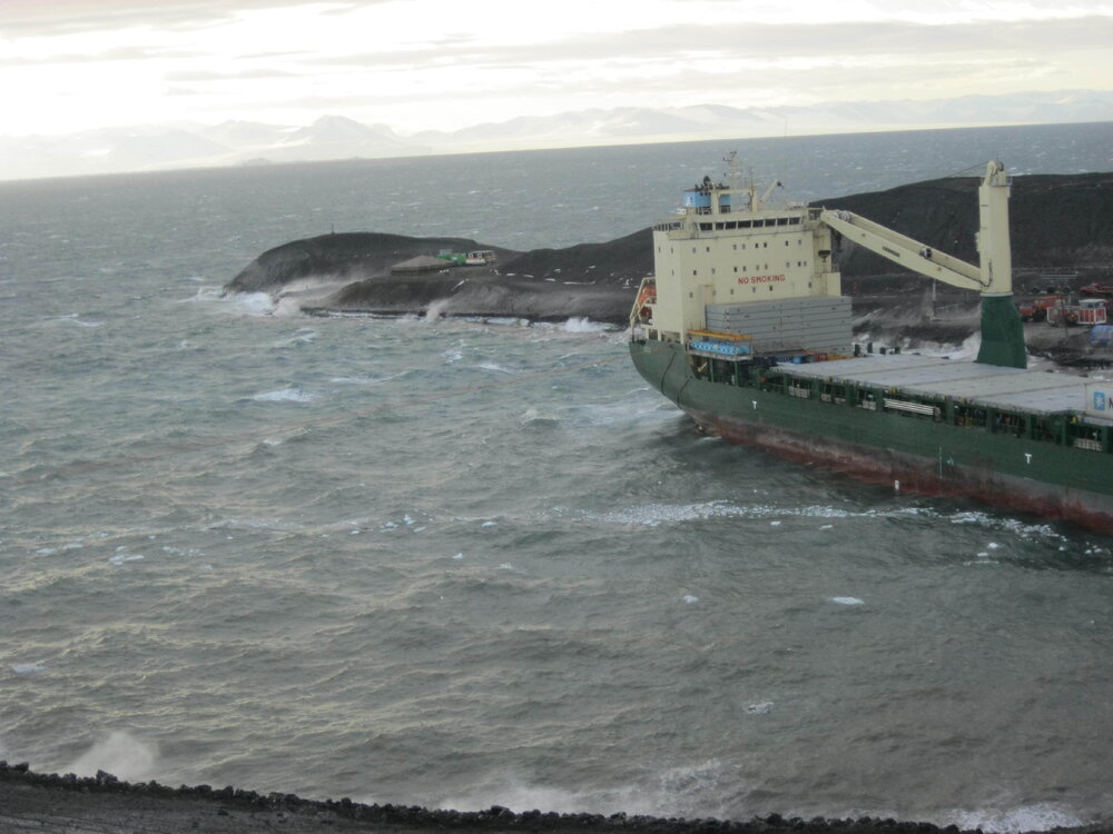 2013-14 Sea ice gone from Winter Quarters Bay, McMurdo Sound