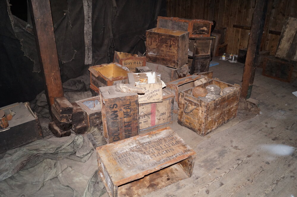 2013-14 Location image, Venesta cases, Scott's 'Discovery' hut, Hut Point (006)