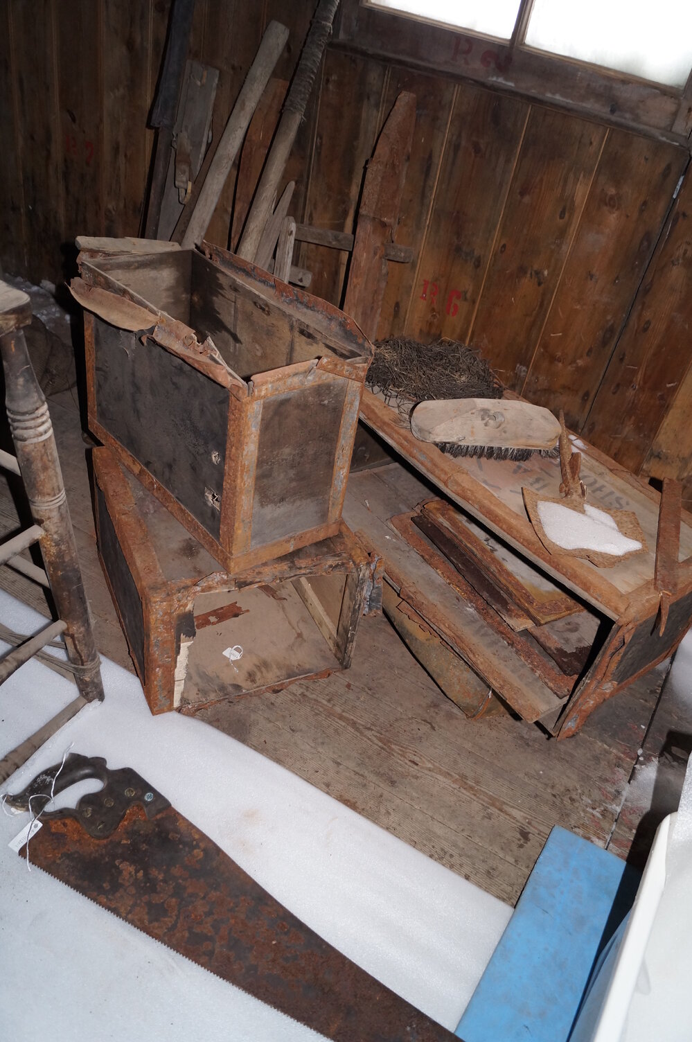 2013-14 Location image, artefacts, Scott's 'Discovery' hut, Hut Point