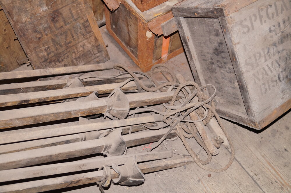 2013-14 Location image, artefacts, Scott's 'Discovery' hut, Hut Point