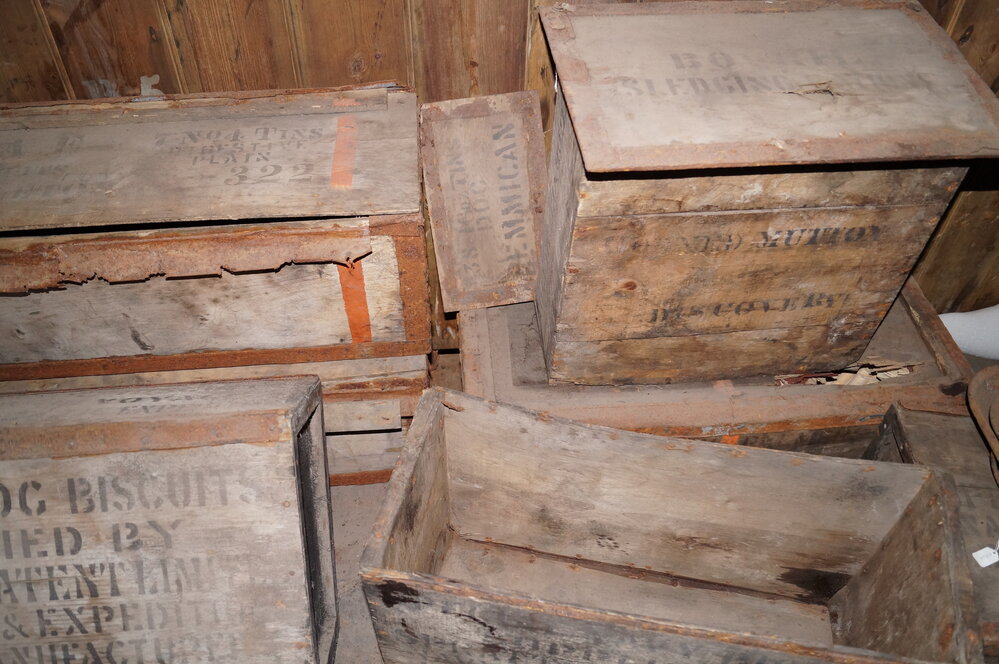 2013-14 Location image, artefacts, Scott's 'Discovery' hut, Hut Point