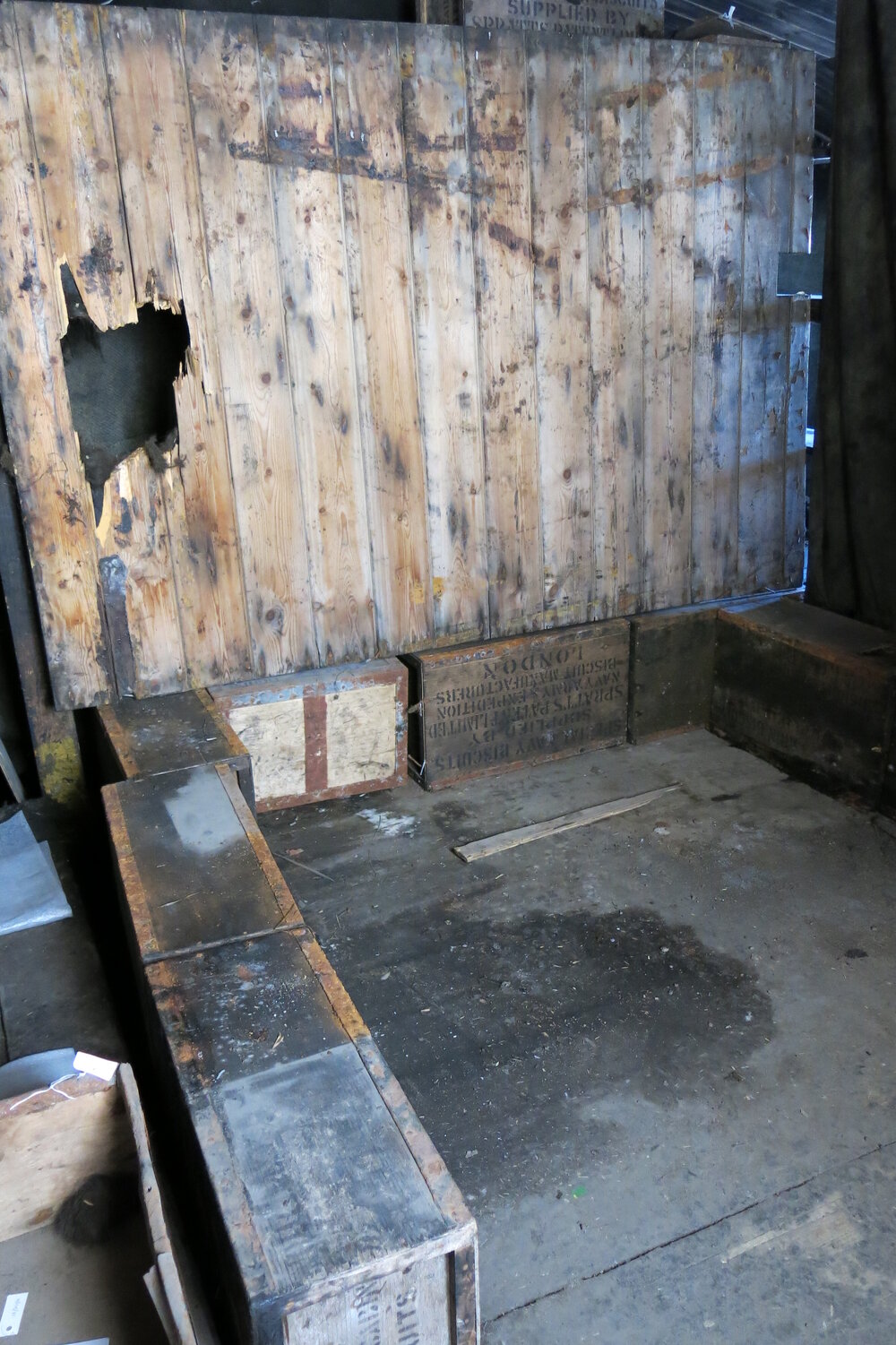 2013-14 Location image, sleeping platform, Scott's 'Discovery' hut, Hut Point