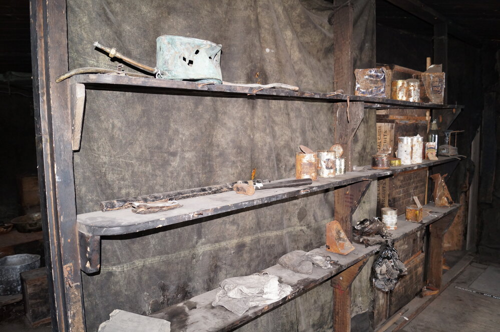 2013-14 Location image, artefacts in the Physical Laboratory, Scott's 'Discovery' hut, Hut Point (005)