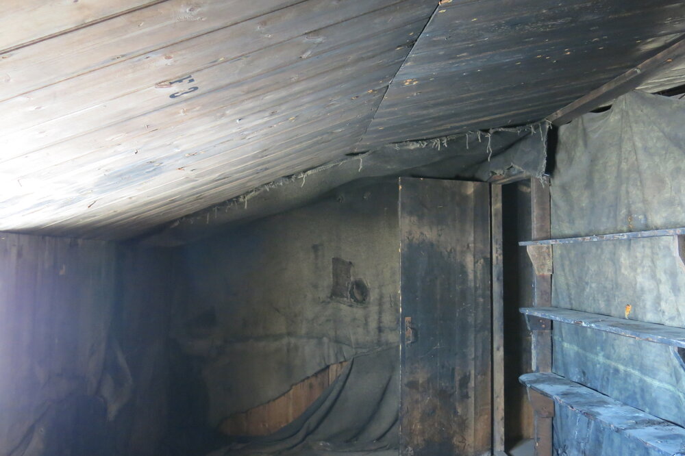 2013-14 Location image, artefacts in the Physical Laboratory, Scott's 'Discovery' hut, Hut Point (014)