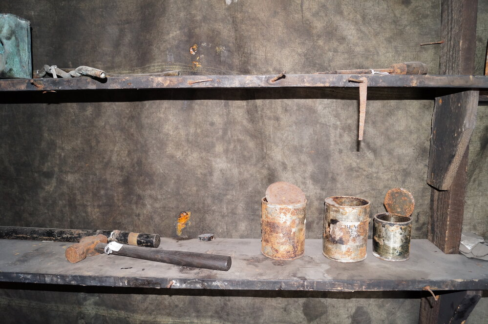 2013-14 Location image, artefacts in the Physical Laboratory, Scott's 'Discovery' hut, Hut Point (002)
