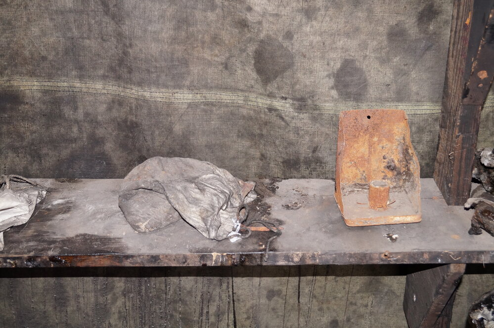 2013-14 Location image, artefacts in the Physical Laboratory, Scott's 'Discovery' hut, Hut Point (004)
