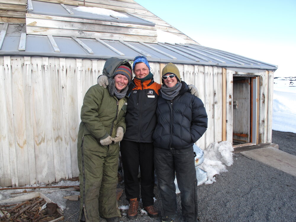 2009-10 AHT summer artefact conservation team outside Scott's 'Terra Nova' hut