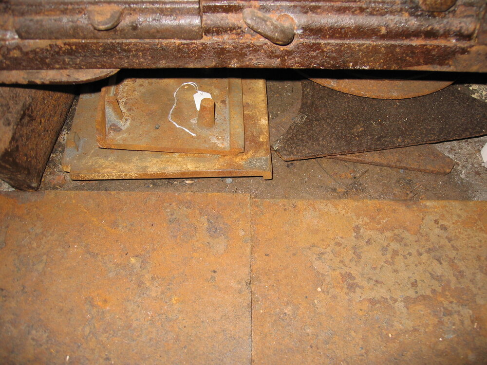 2005-06 Metal floor panels surrounding Mrs Sam Stove, Cape Royds (004)