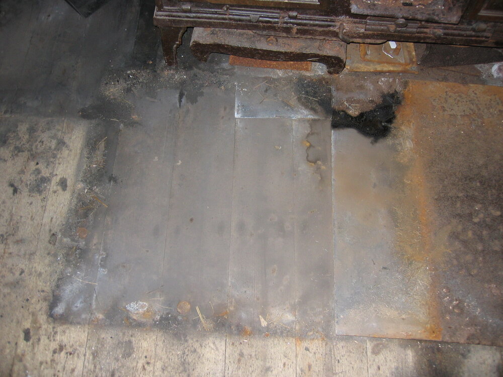 2005-06 Removed metal floor panels surrounding Mrs Sam Stove, Cape Royds (002)