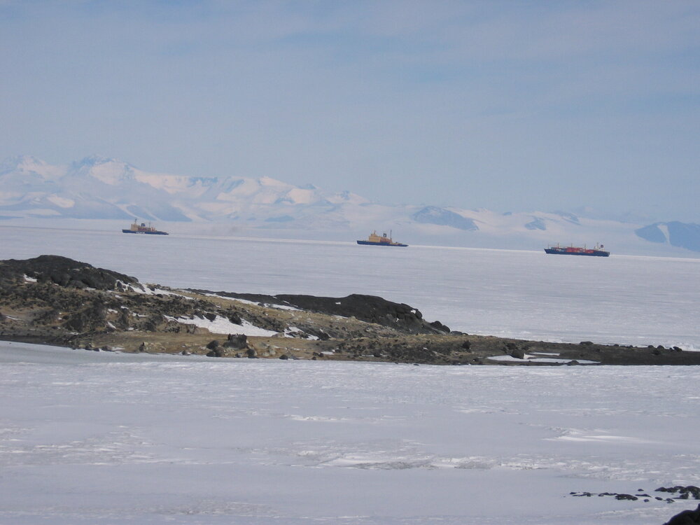 2005-06 Three ships visible off Cape Royds