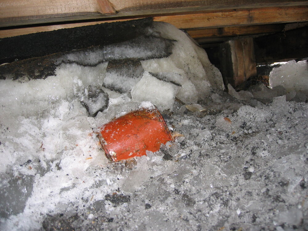 2005-06 Artefacts found under the floor of Shackleton's 'Nimrod' hut, Cape Royds (001)