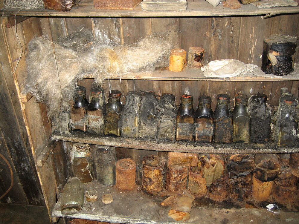 2006 Scott's 'Terra Nova' hut interior, Cape Evans (014)