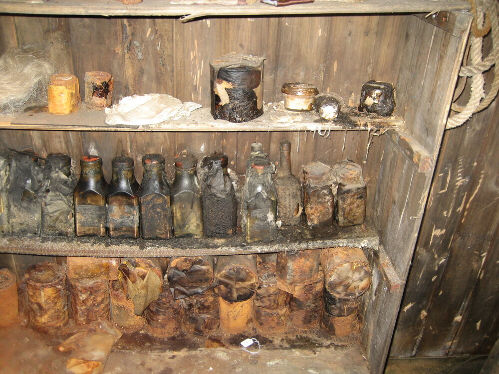 2006 Scott's 'Terra Nova' hut interior, Cape Evans (015)
