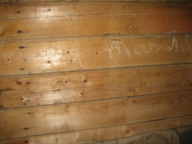 2006 Signature inside Shackleton's 'Nimrod' hut, Cape Royds (004)