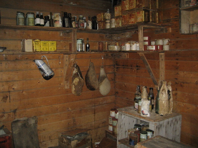 2006 Shackleton's 'Nimrod' hut interior, Cape Royds (002)