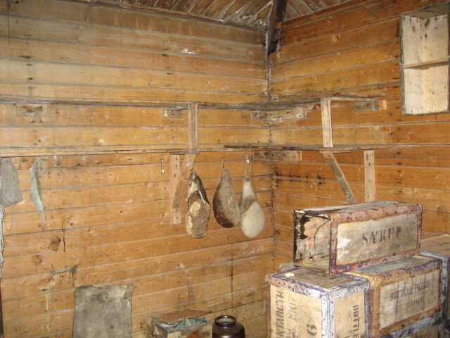 2006 Shackleton's 'Nimrod' hut interior, Cape Royds (015)