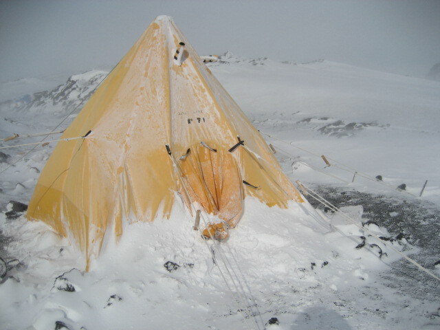 2006 AHT Field camp (002)