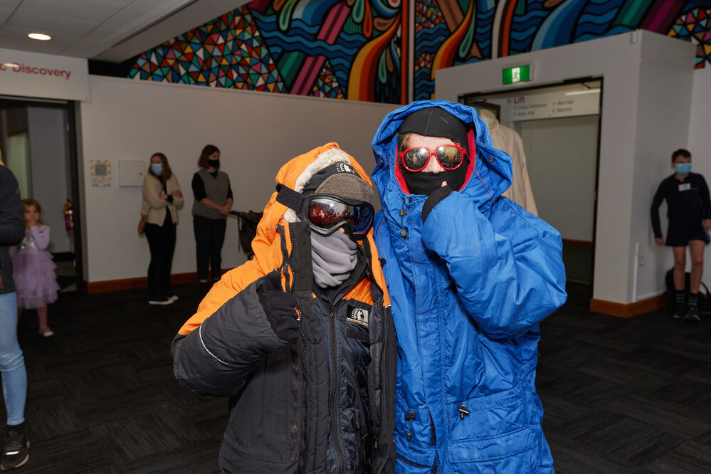 2022 Young Inspiring Explorers trying on Antarctic clothing at Canterbury Museum (036)