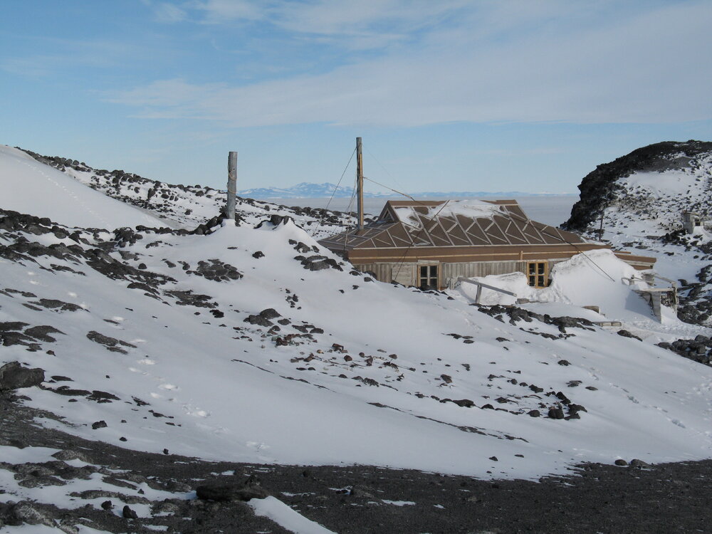 Snow build-up, north elevation of Shackleton's 'Nimrod' hut (005)