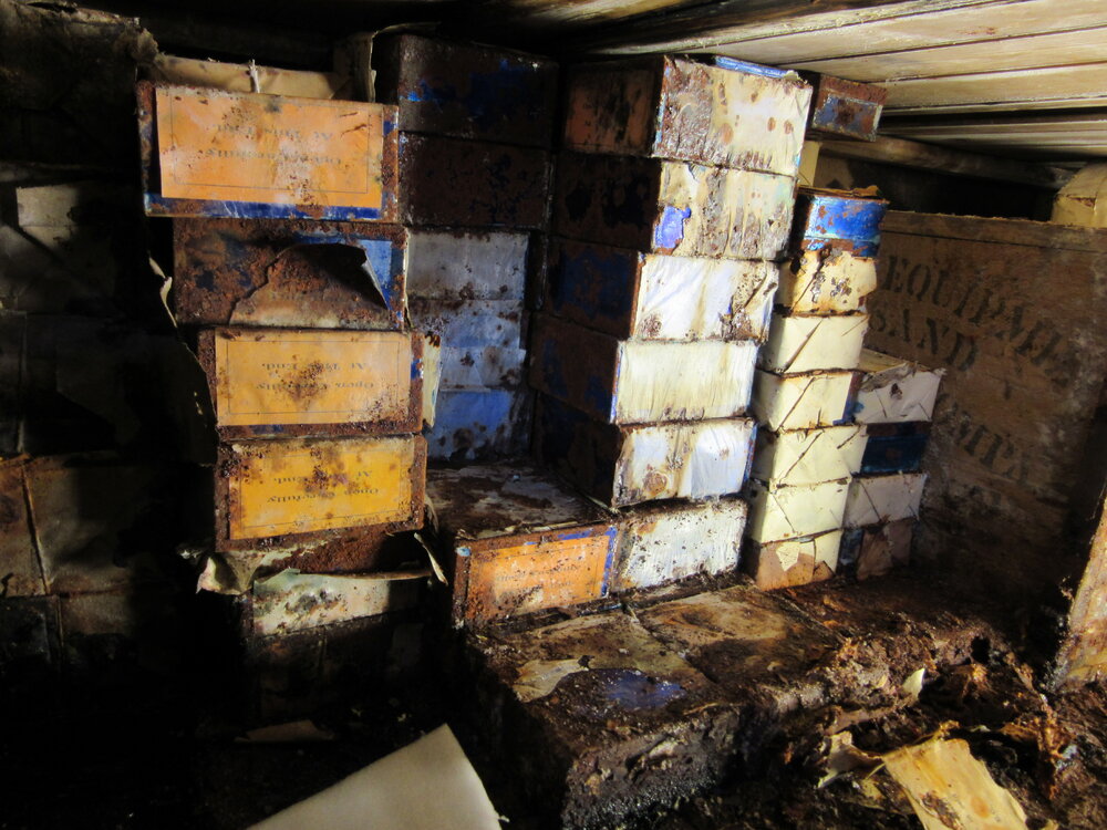 2015-16 Artefacts, Borchgrevink's Living hut (001)