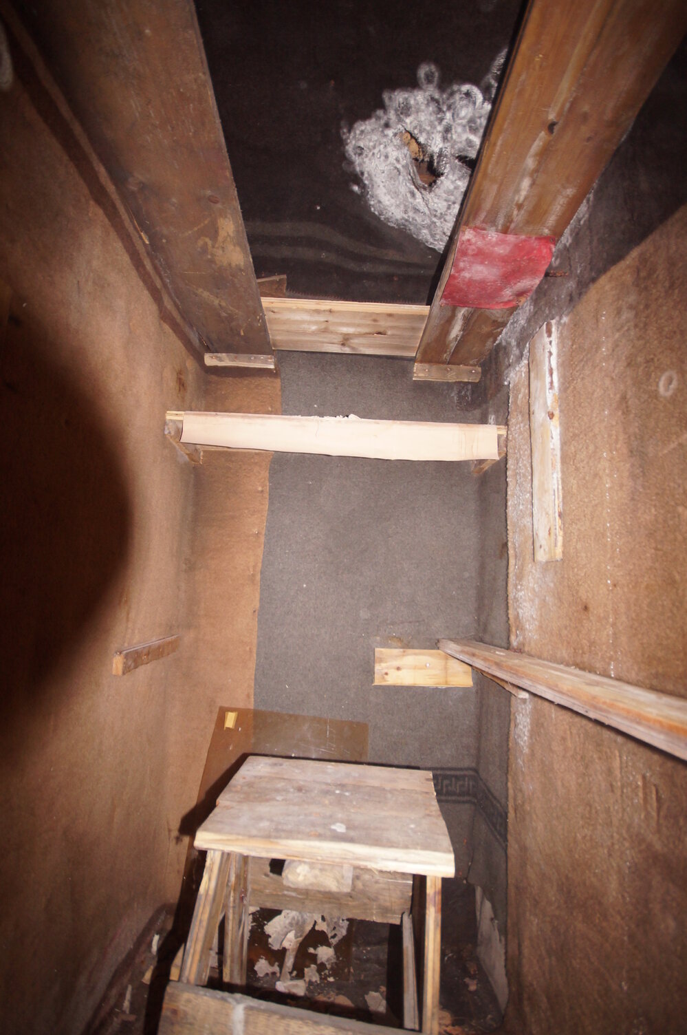 2015-16 The Darkroom, Borchgrevink's Living hut