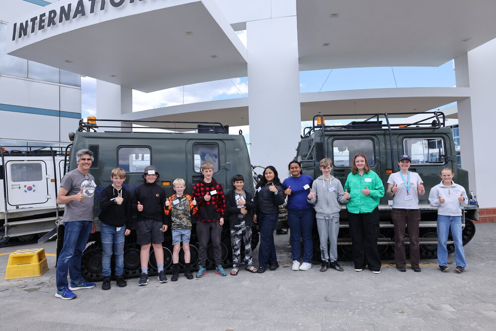 Young Inspiring Explorers&trade; group at IAC