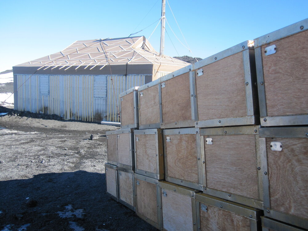 2010-11 Contemporary storage boxes, Cape Royds (001)