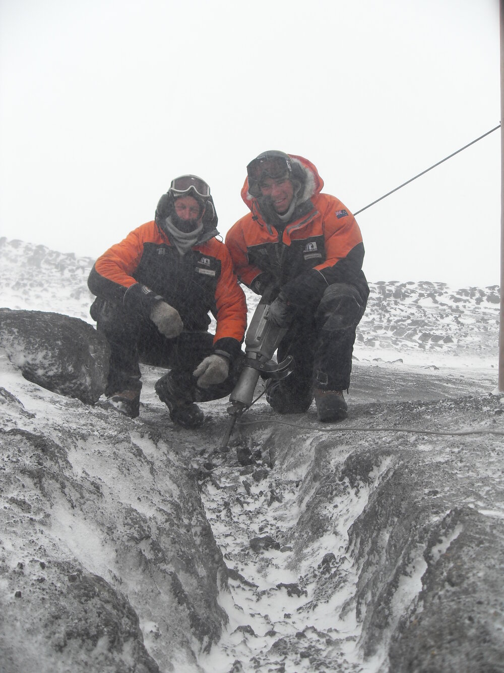 2010-11 John Taylor and Jamie Clarke digging a trench