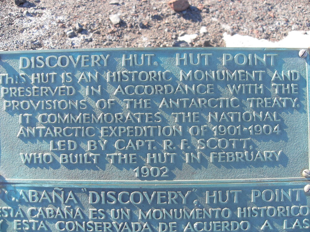 2010-11 Scott's 'Discovery' hut Antarctic treaty plaque, Hut Point