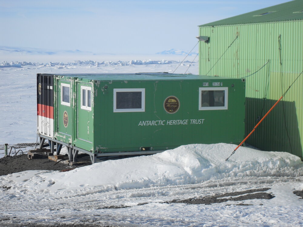 2010-11 AHT Summer conservation labs at Scott Base