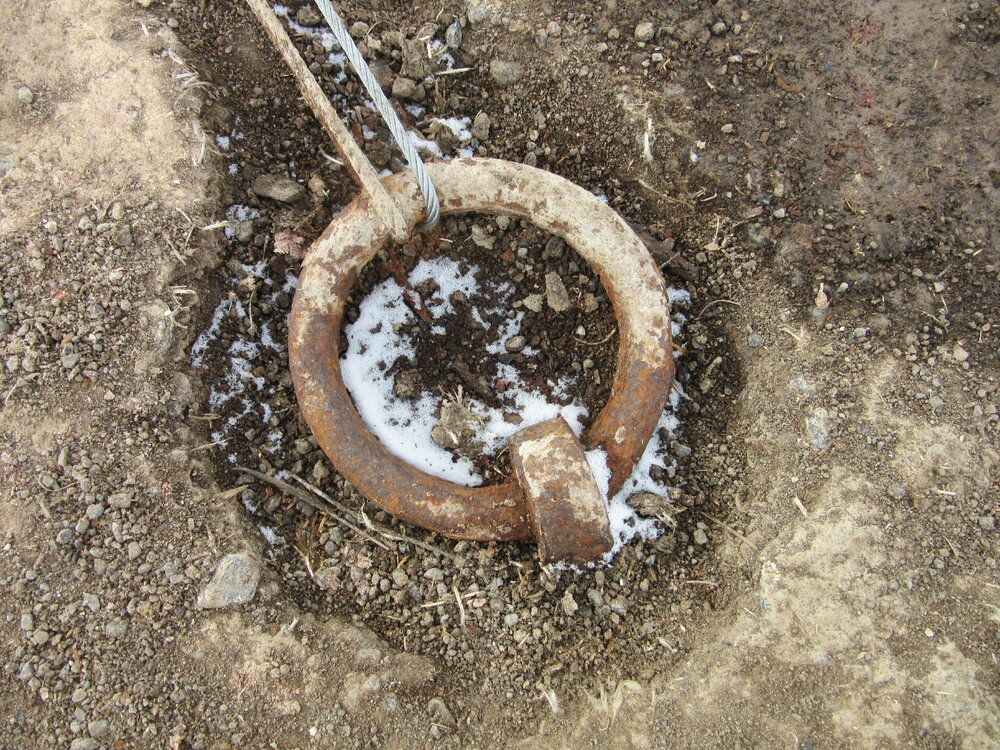 2015-16 Rigging anchor, Borchgrevink's Living hut