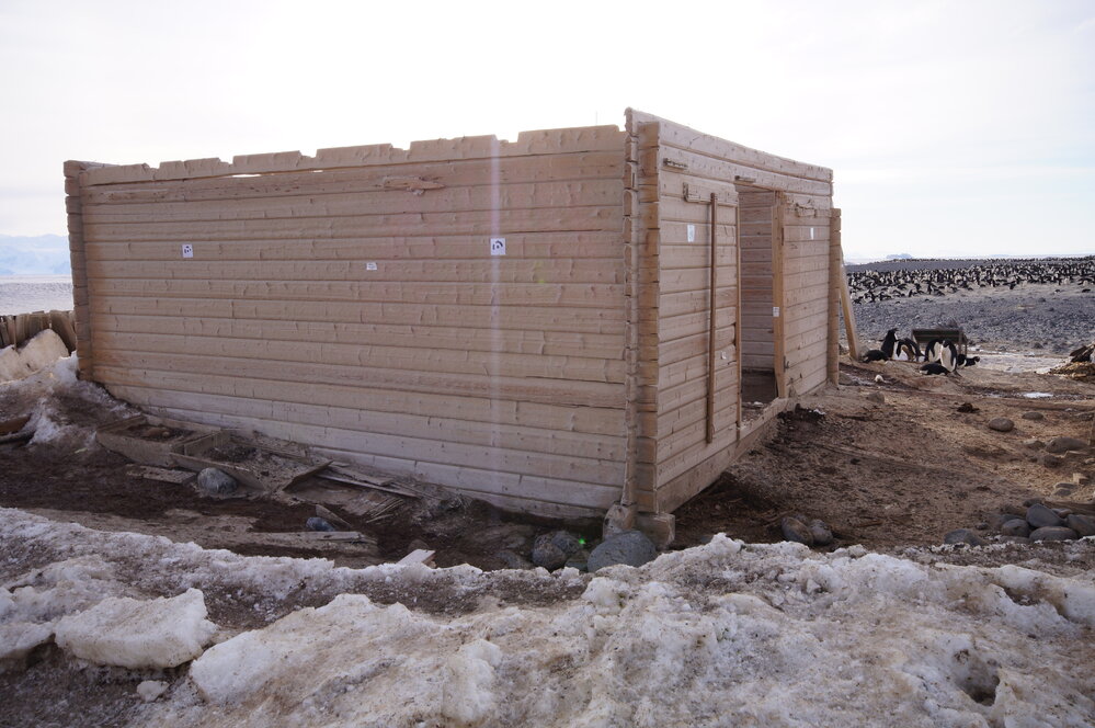 2015-16 inspection, Stores hut, exterior