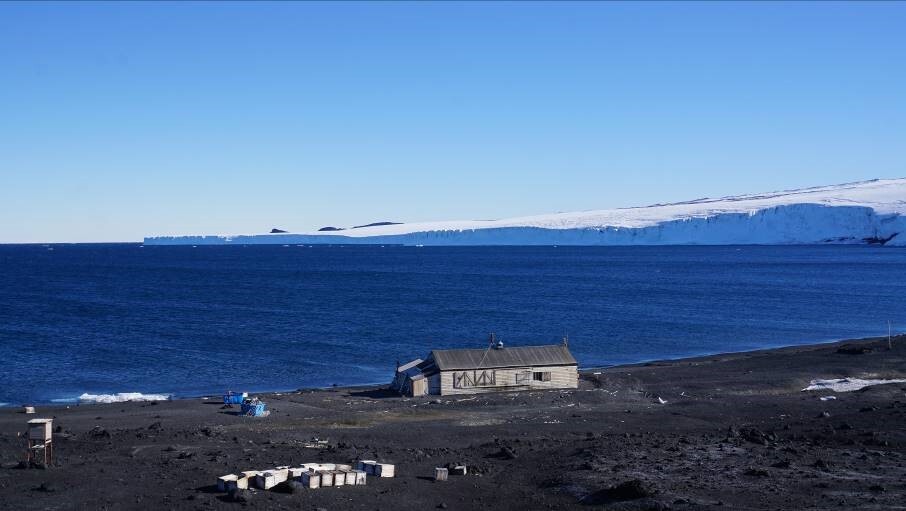 2021-22 Open water in front of Scott's 'Terra Nova' hut , Cape Evans