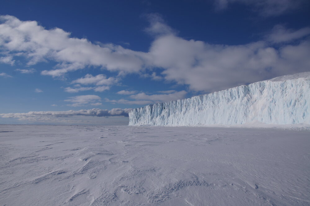 Barne Glacier (001)