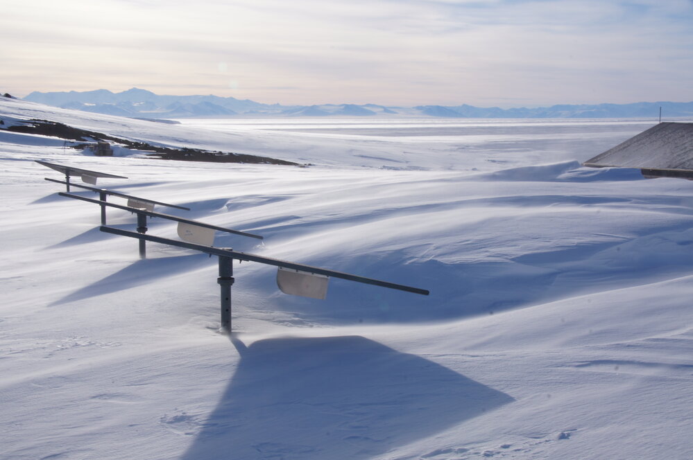 Scott's 'Terra Nova' hut and Vortex Generators (004)