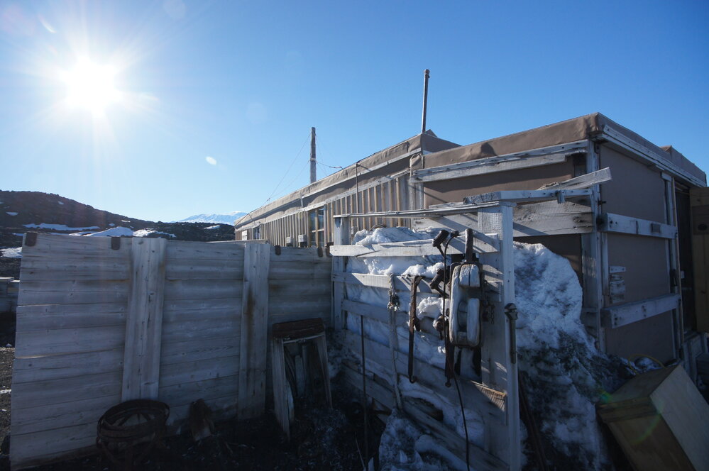 Latrine of Shackleton's 'Nimrod' hut 