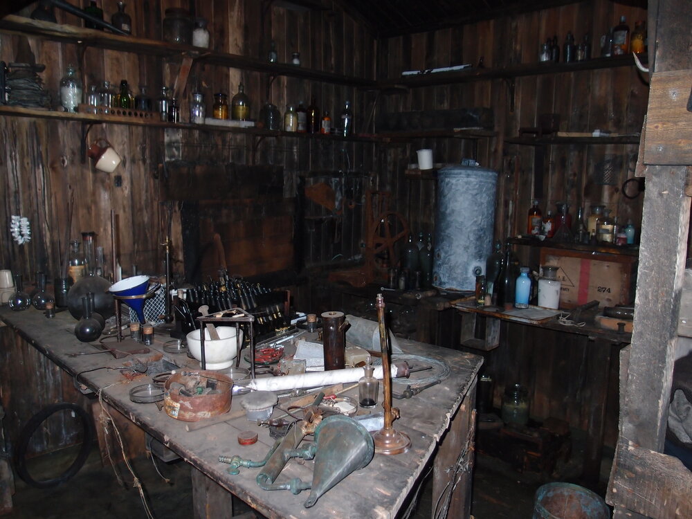 The physical laboratory, Scott's 'Terra Nova' hut (001)