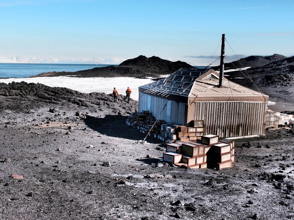 Shackleton's 'Nimrod' hut, southeast elevation
