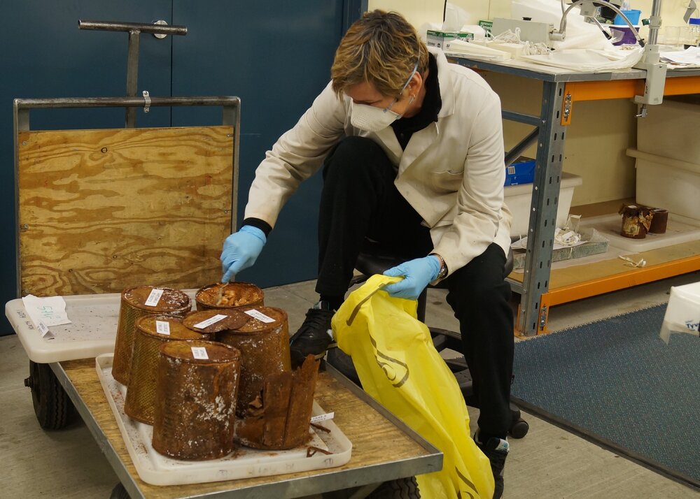 Lead Conservator Sue Bassett at work (001)