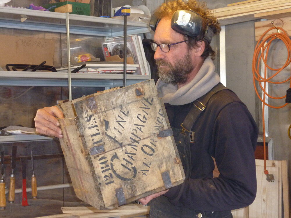2010-11 Martin Wenzel with a strengthened champagne bottle box