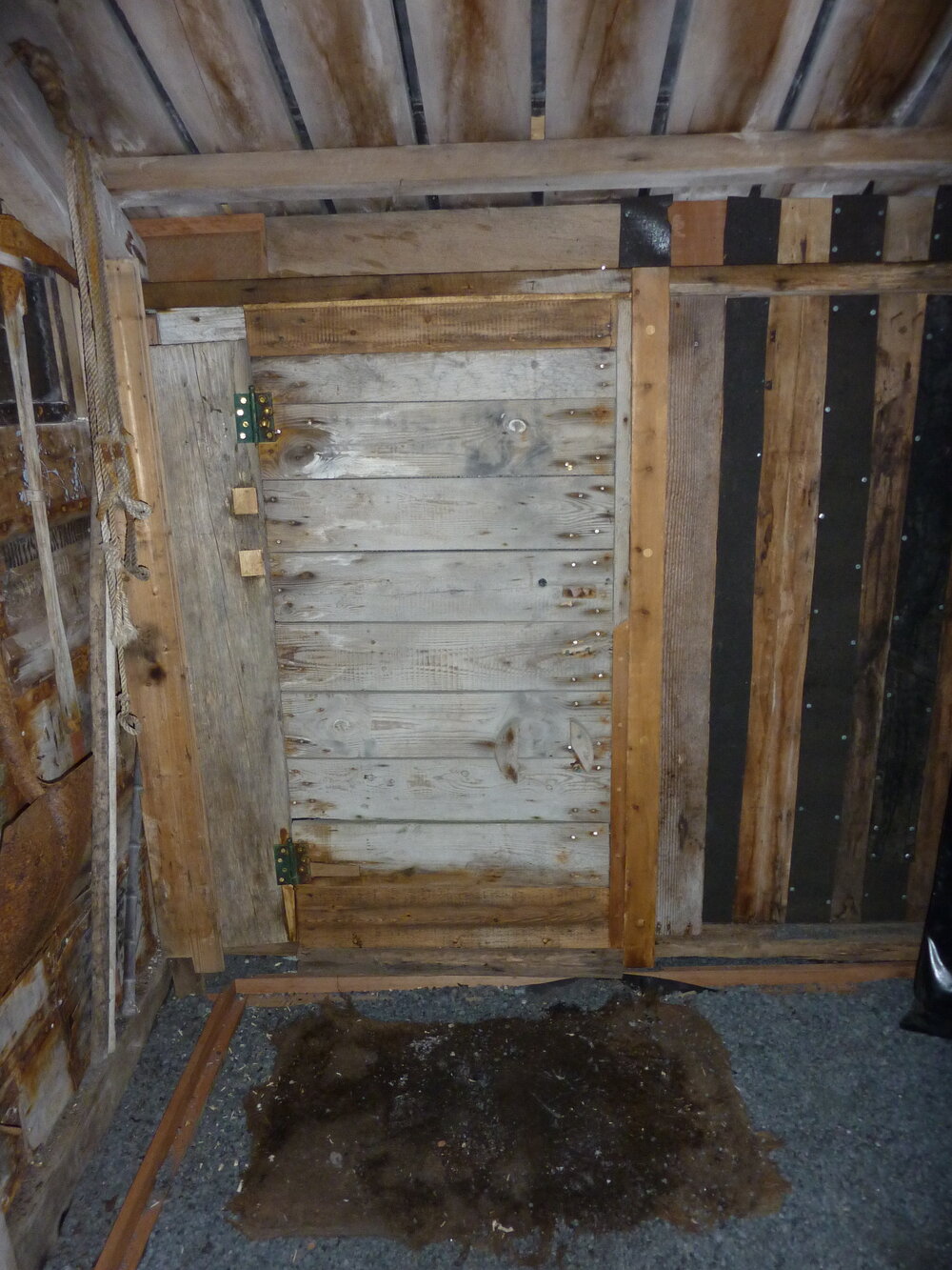 2010-11 Main door of Scott's 'Terra Nova' hut, Cape Evans