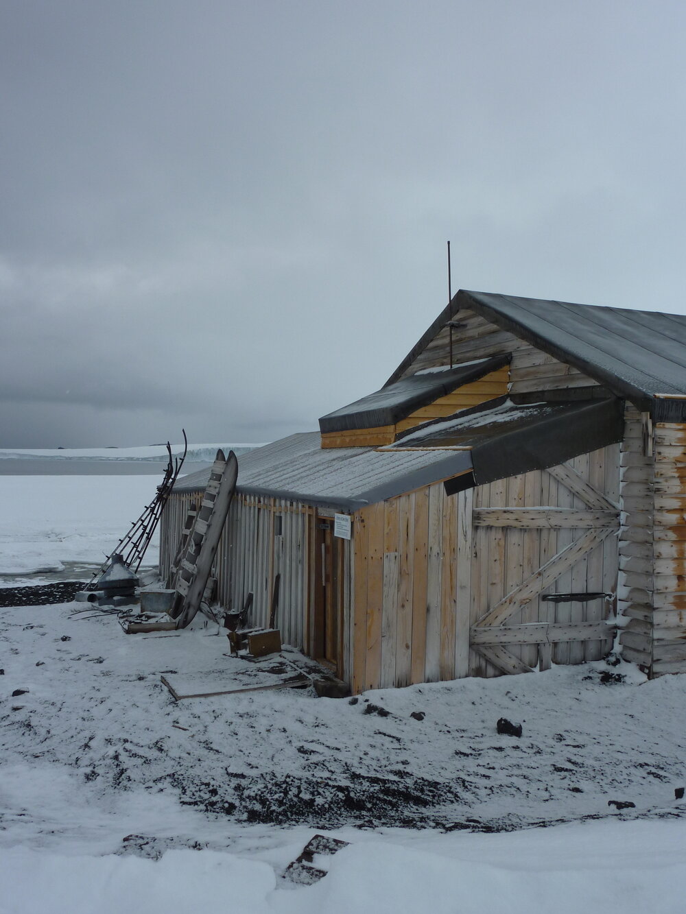 2010-11 South-West corner of Scott's 'Terra Nova' hut, Cape Evans (005)