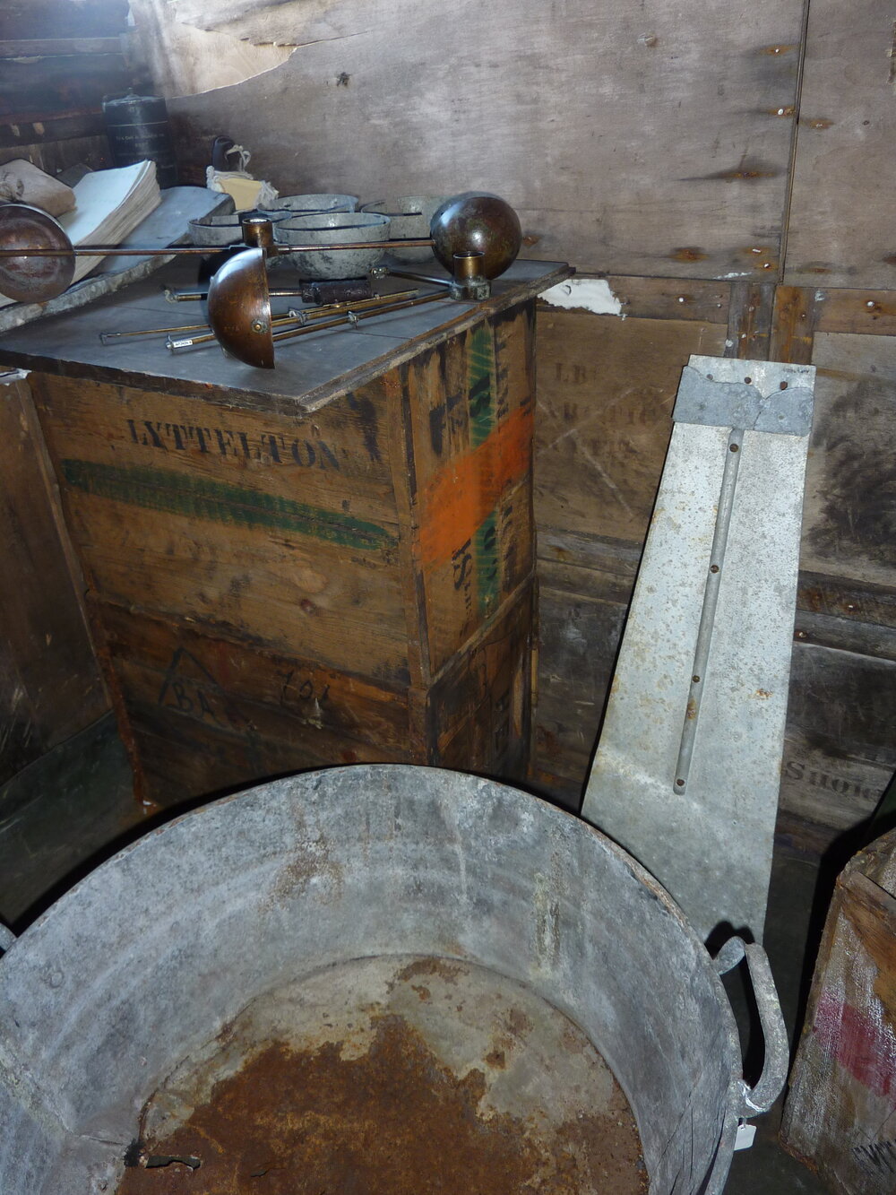 2010-11 Cup anemometer and other artefacts, Cape Evans