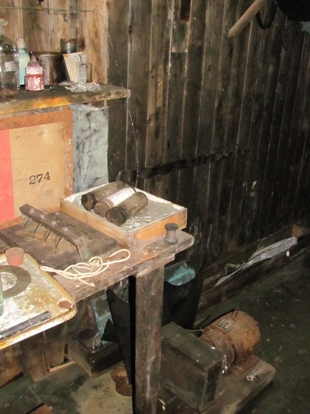 2010-11 Artefacts in the Physical Laboratory inside Scott's 'Terra Nova' hut