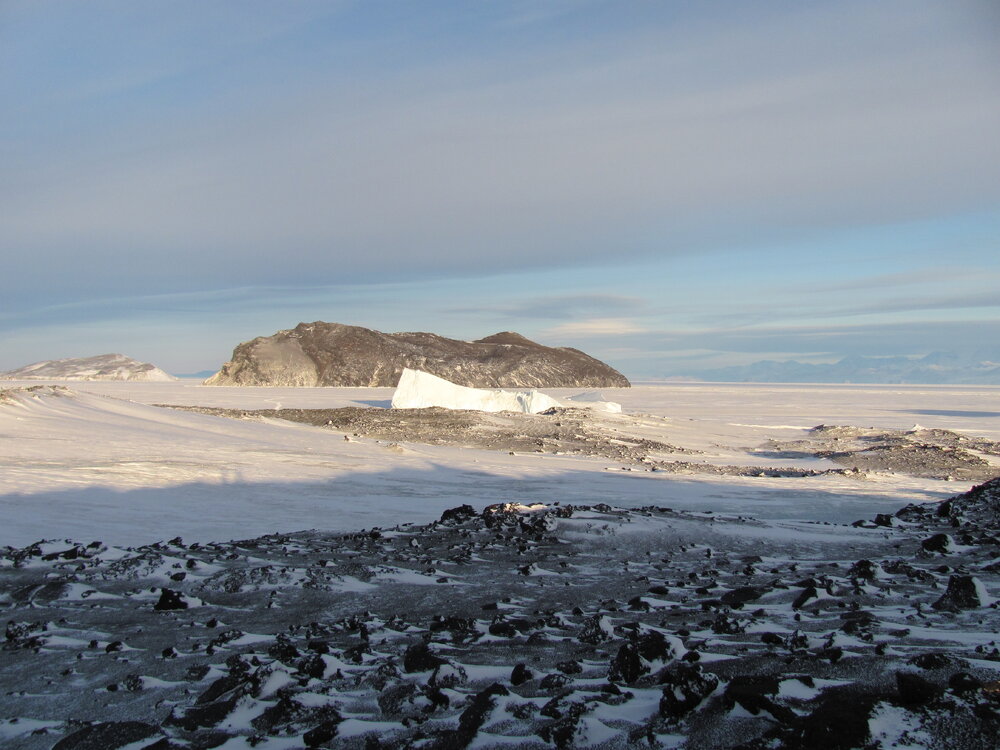 2010-11 Iceberg off the coast of Cape Evans
