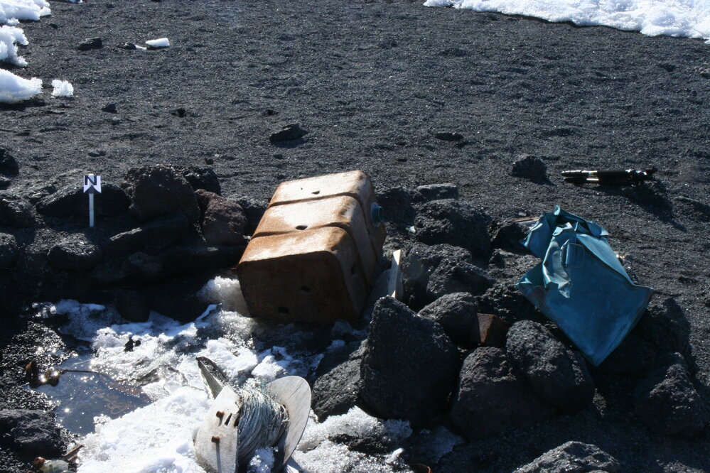 2010-11 Artefacts in situ in the Stone hut, Cape Evans (006)