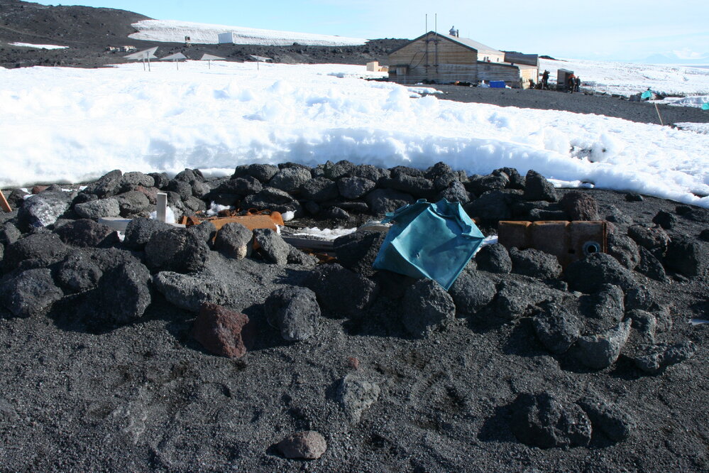 2010-11 Artefacts in situ in the Stone hut, Cape Evans (017)