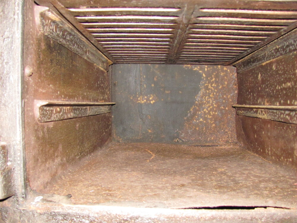 2010-11 Monitoring image of the Mrs Sam Stove inside Shackleton's 'Nimrod' hut (009)