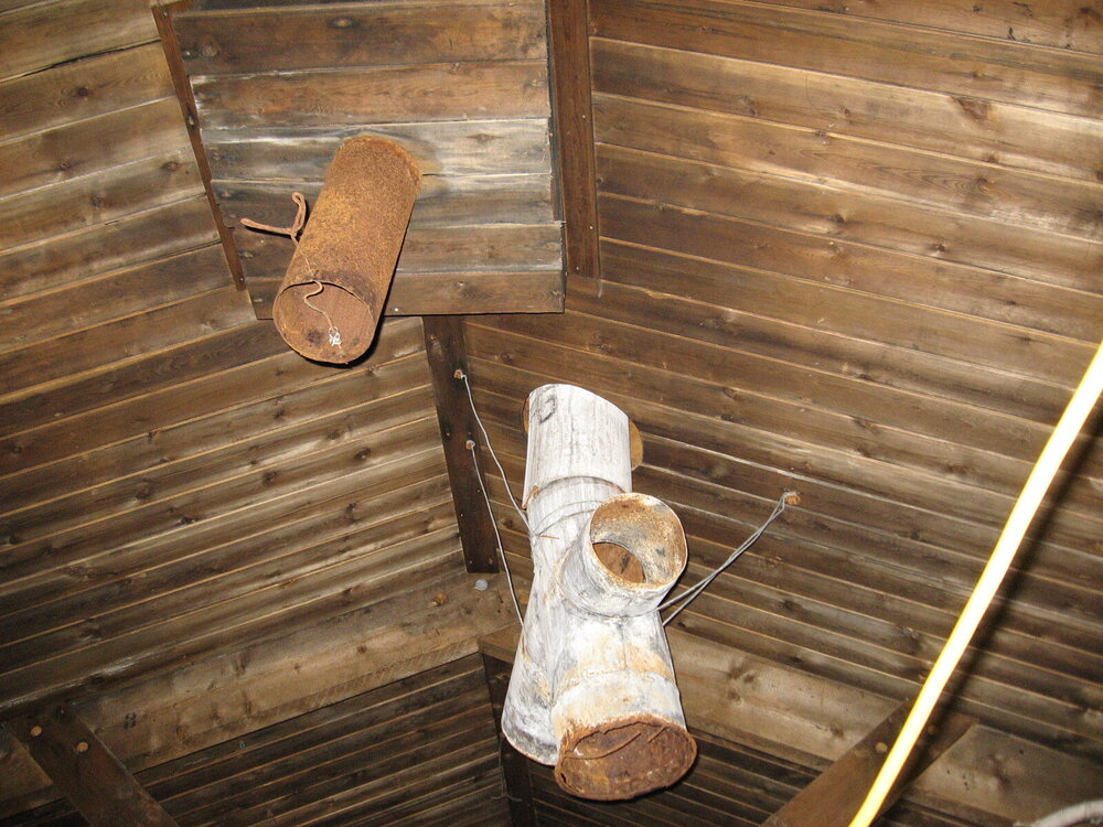 2010-11 Flues protruding from the ceiling, Cape Evans
