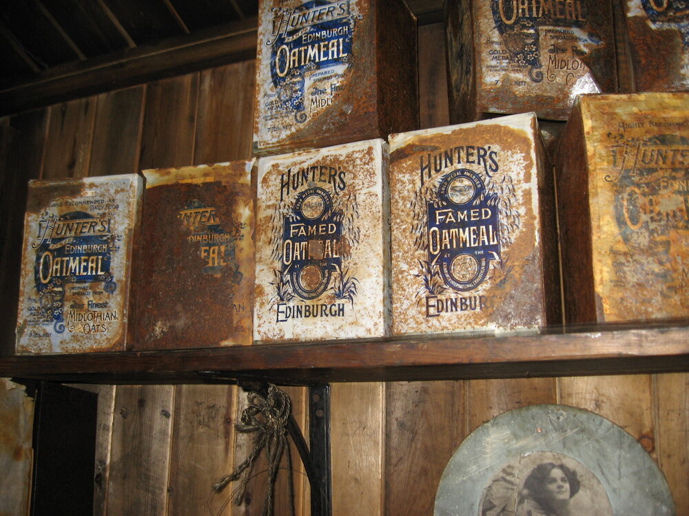 2010-11 Hunter's Oatmeal boxes, Cape Evans